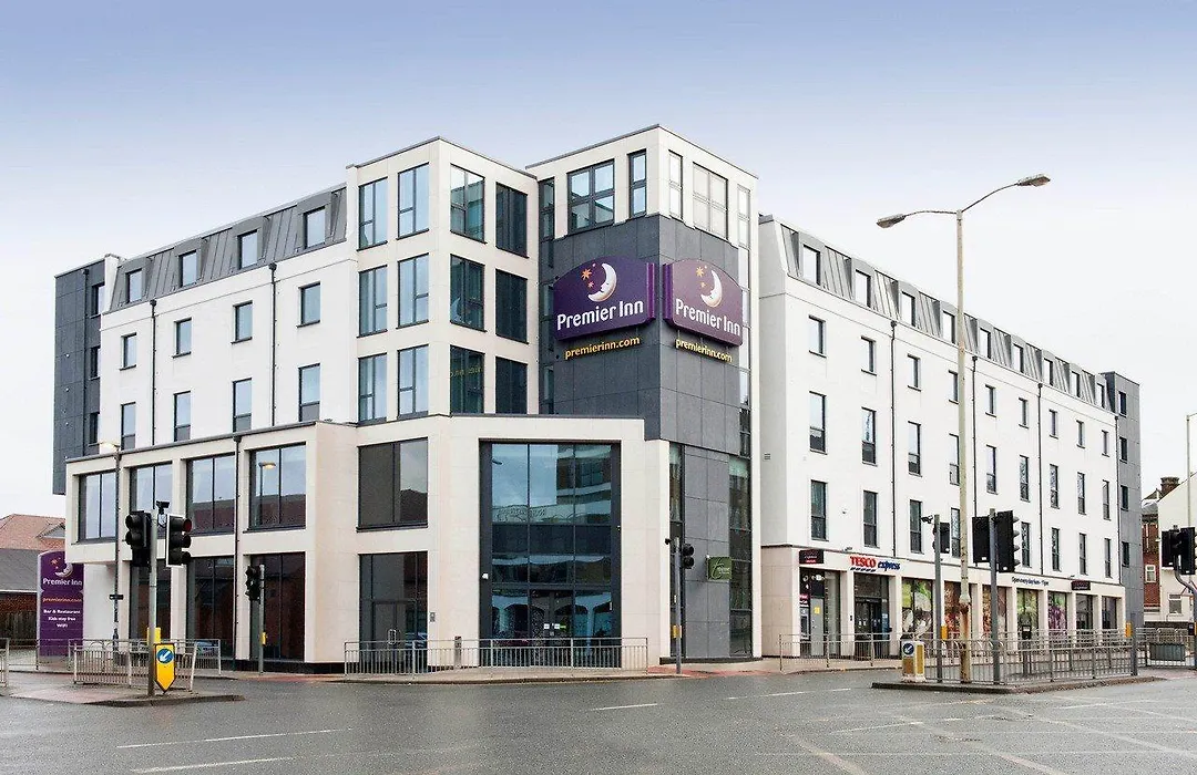 Premier Inn Canterbury City Centre-1