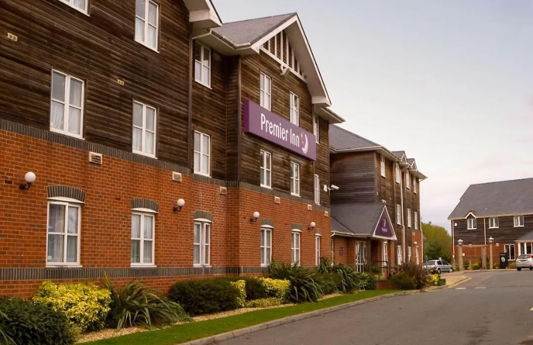 Premier Inn Isle Of Wight - Newport-1