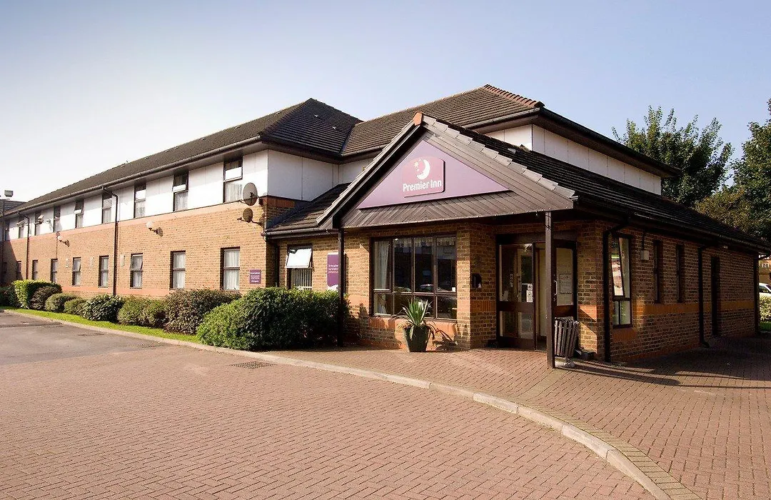 Premier Inn Cardiff City South-1