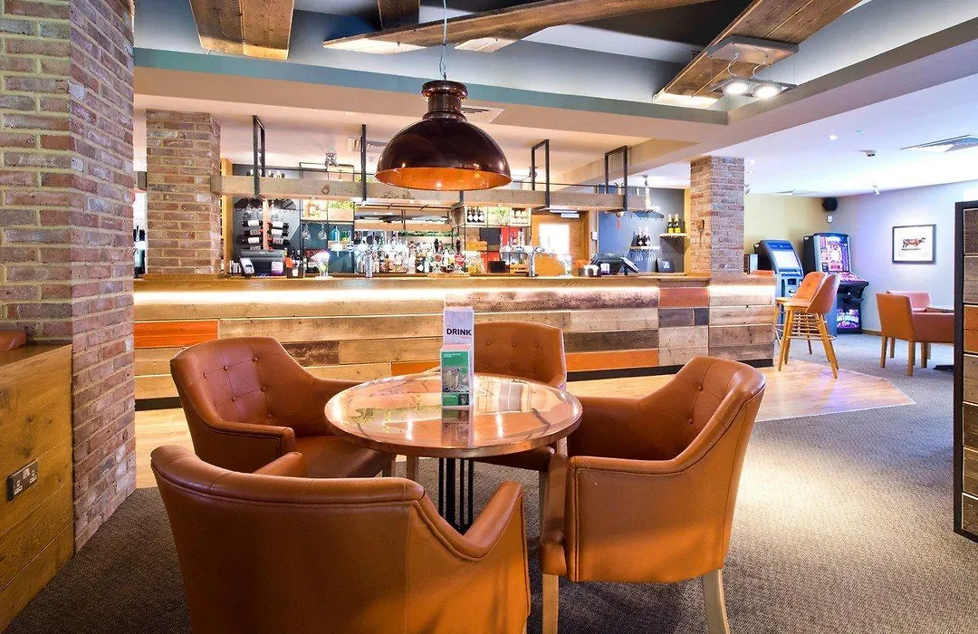 Premier Inn Farnham-1