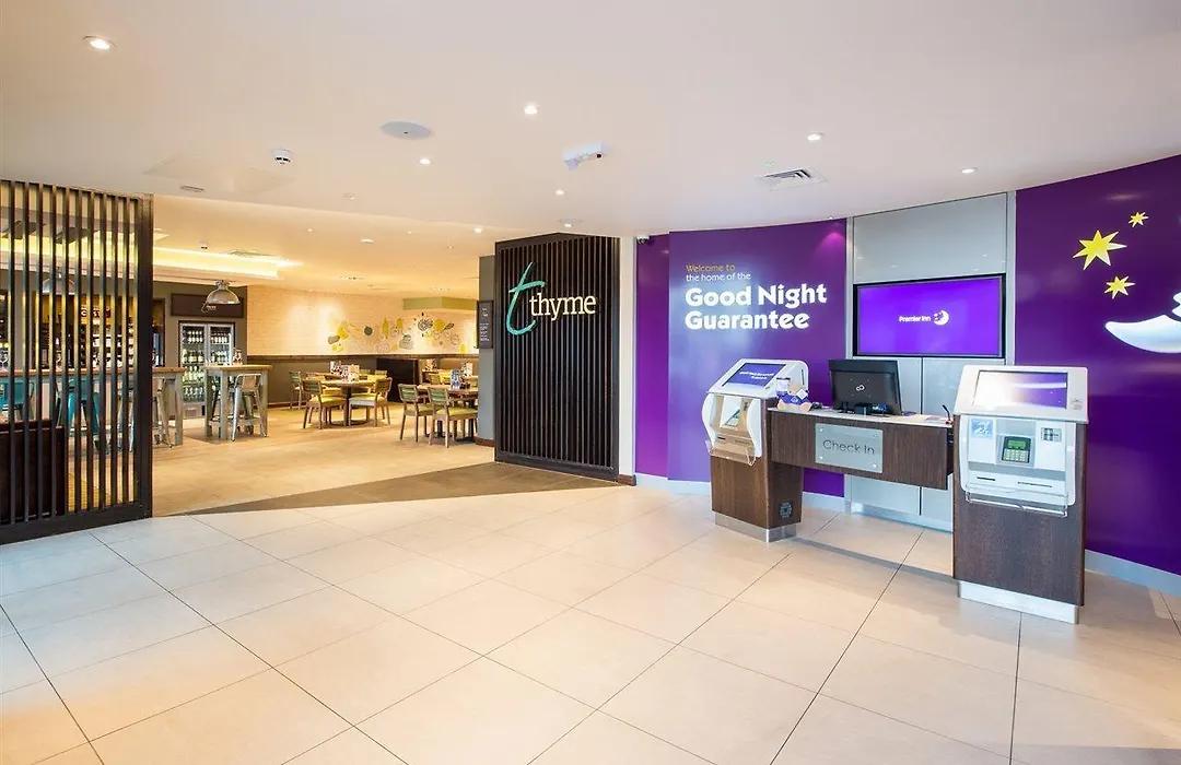Premier Inn Basingstoke Town Centre-1