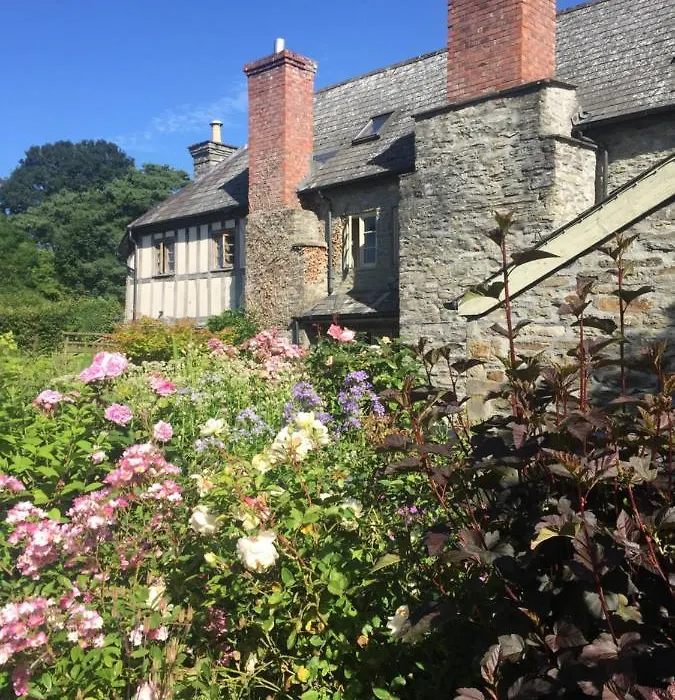 Lower House Farm B&B, Herefordshire-1
