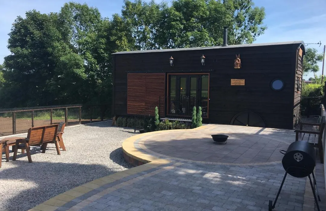 Gorestown Glamping Chalets-1