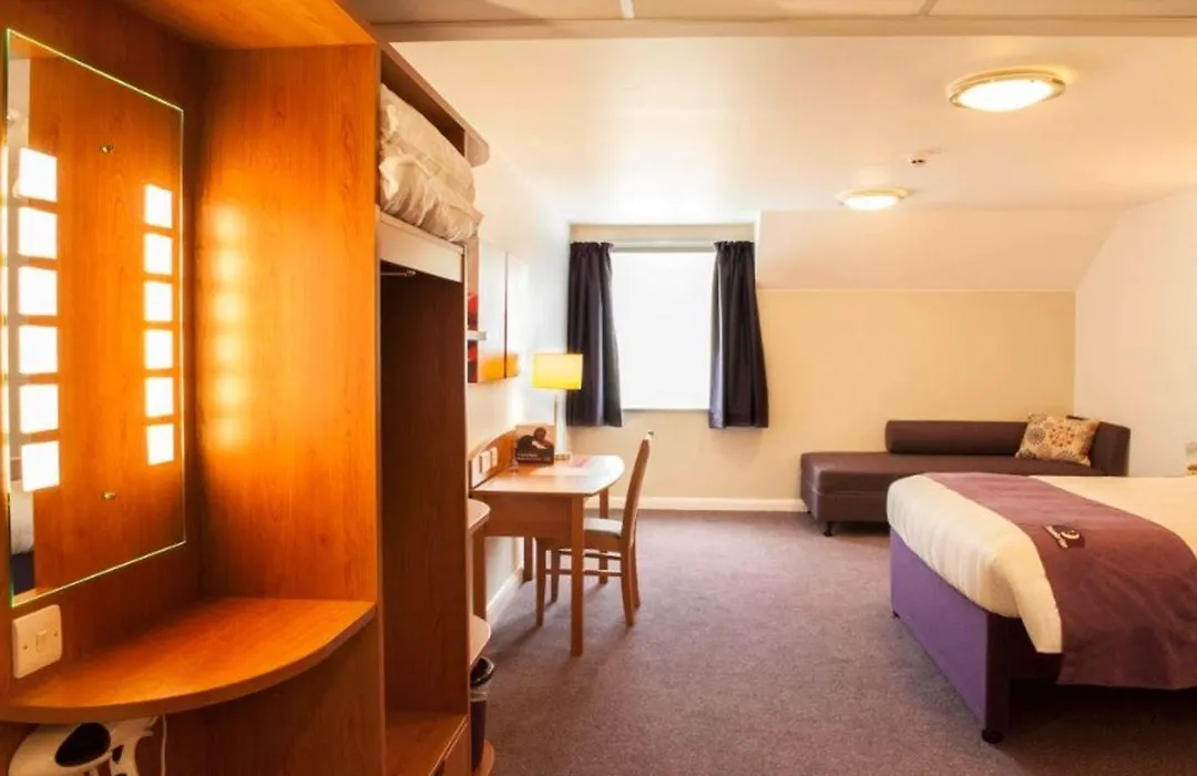 Premier Inn Redditch North - A441-1