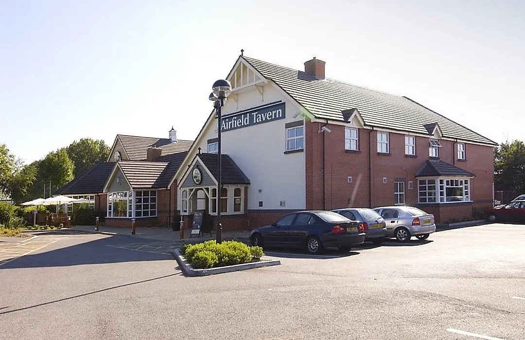 Premier Inn Yeovil Airfield-1