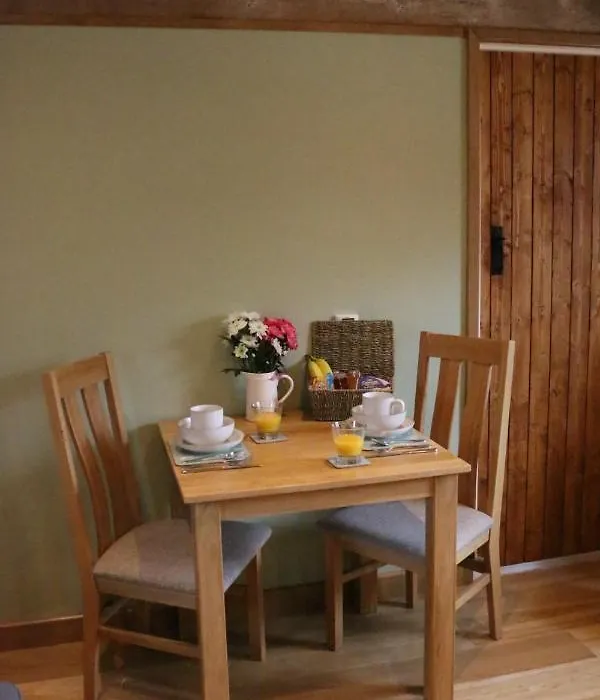 Blashford Manor Farmhouse - The Shetland Cottage-1