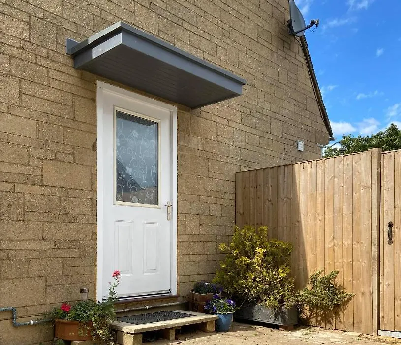 Maugersbury Park Suite-1