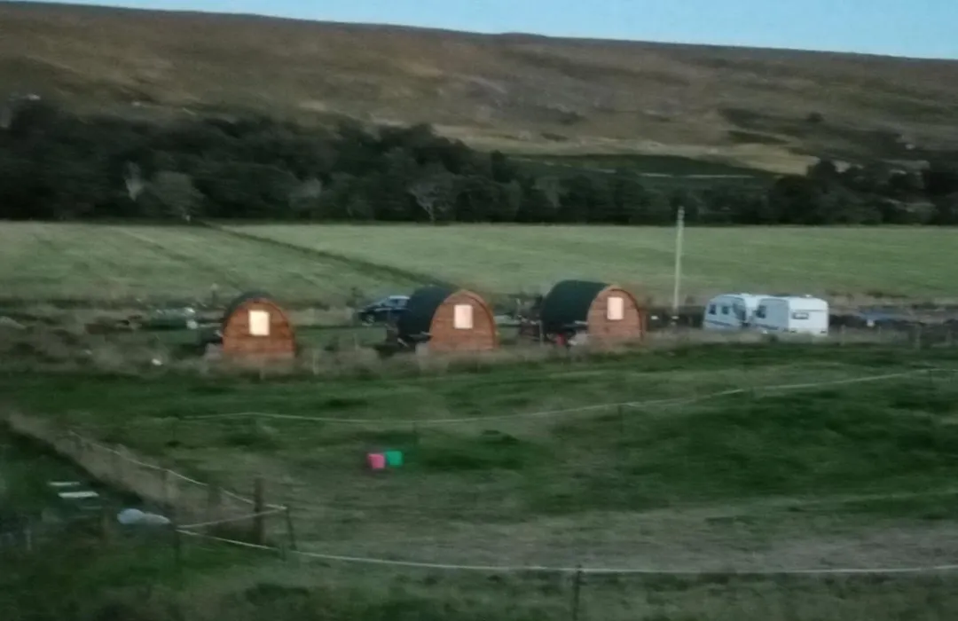 Wee Hoose Glamping Pod 1-1