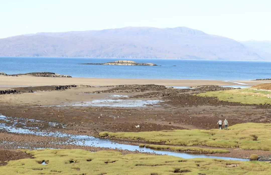 Breakish Bay Pods-1