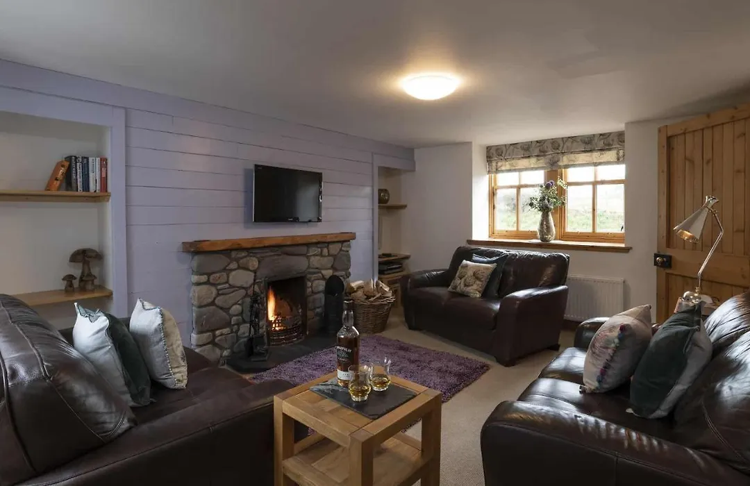Rowan Cottage-1