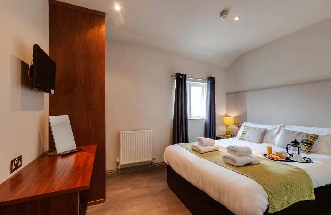Base Serviced Apartments - City Road-1