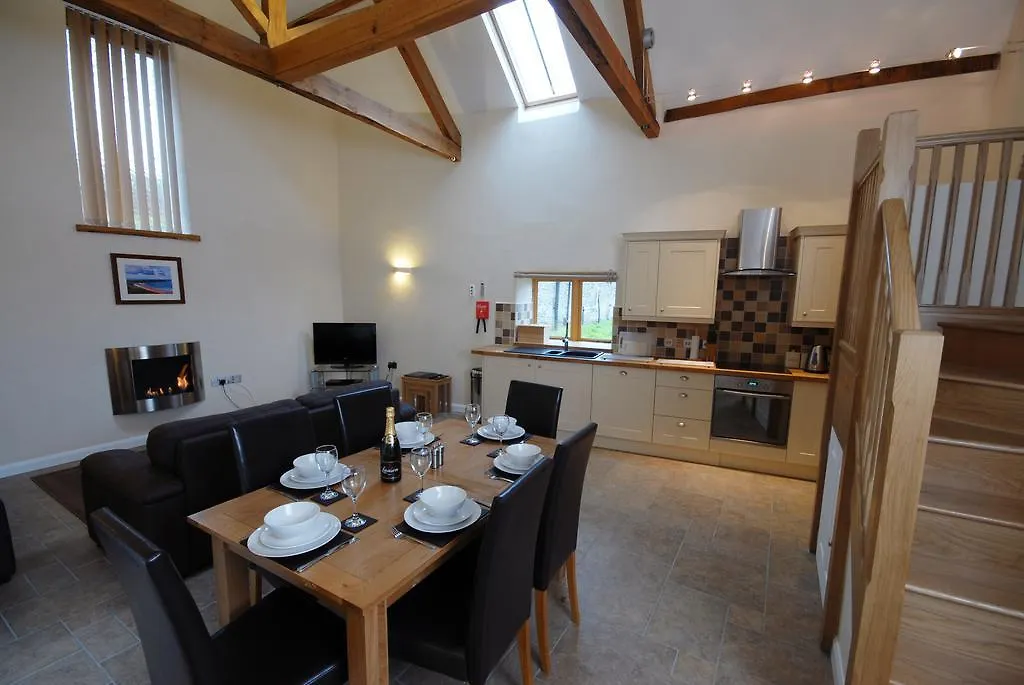 Ettiford Farm Cottages-1