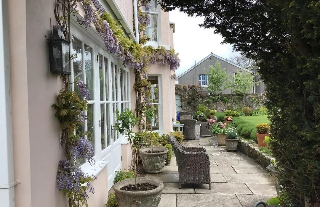 Newton Cottage-1