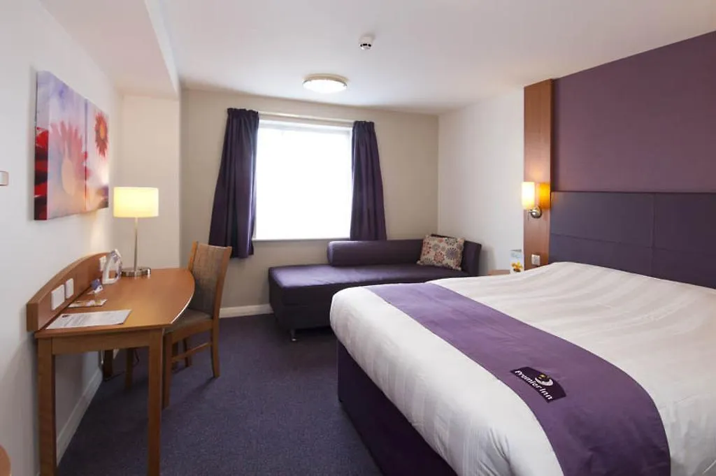 Premier Inn Ipswich Town Centre - Quayside-1