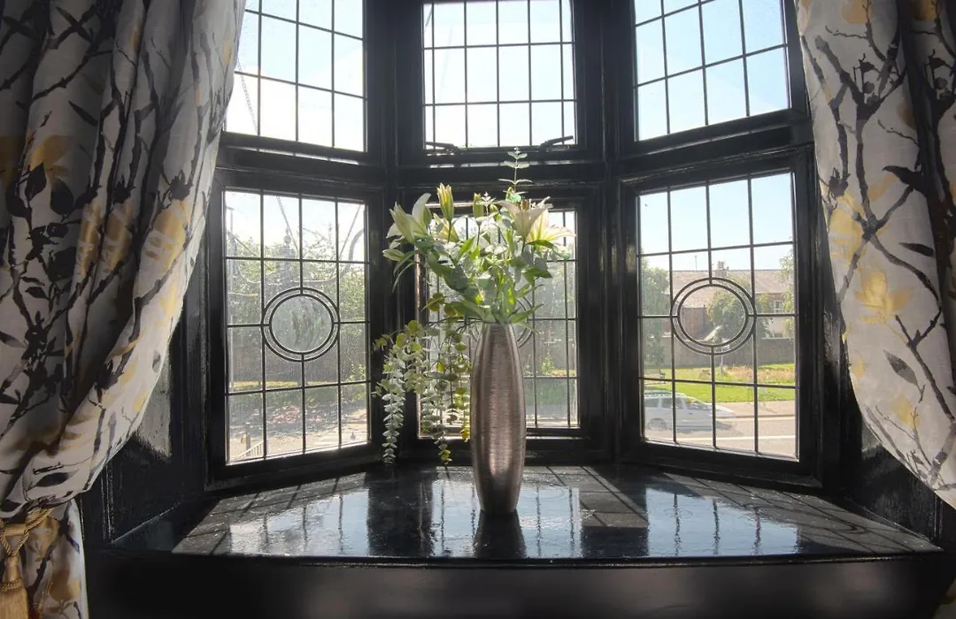 The Tudor Gathering - Events Groups - Up To 30 - Hot Tub-1