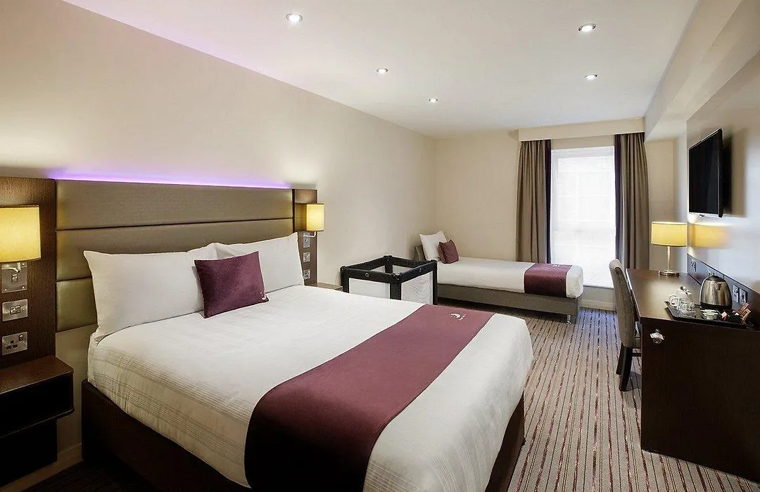 Premier Inn London Gatwick Airport East-1