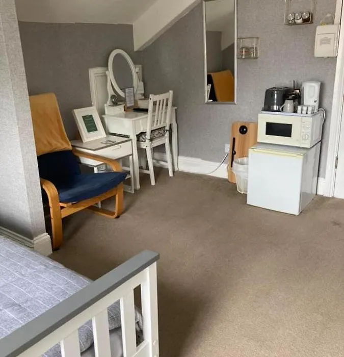 The Acorn Guest House-1