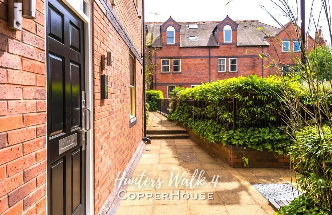Chester City Centre Apartments With Parking-1