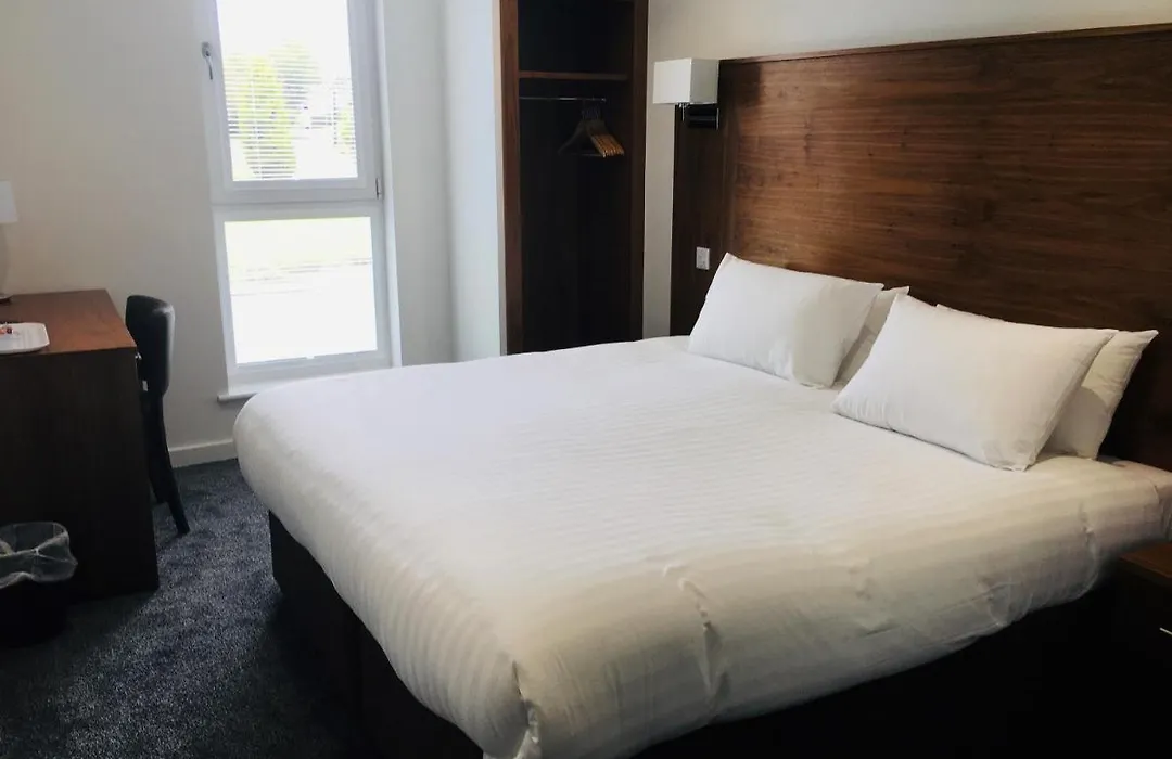 Cairn Hotel-1