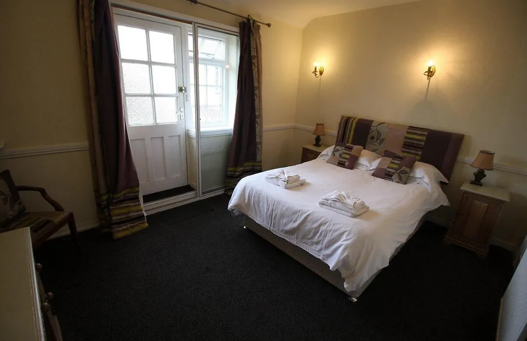 The White Hart-1