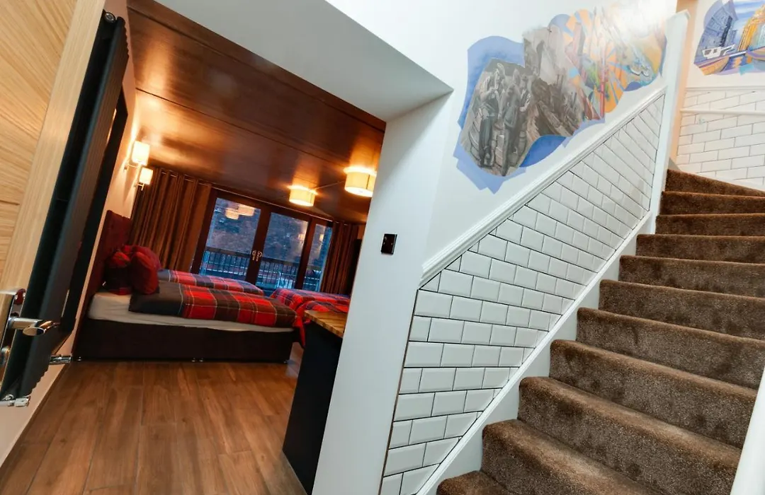 Alberts Apartments-1