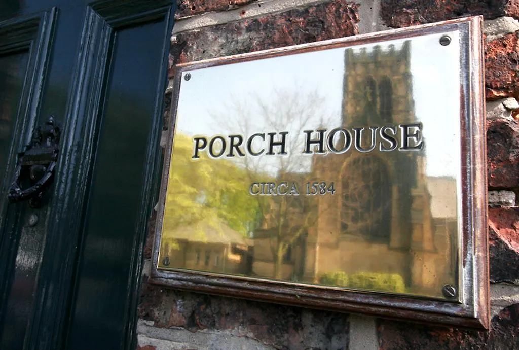 Porch House-1