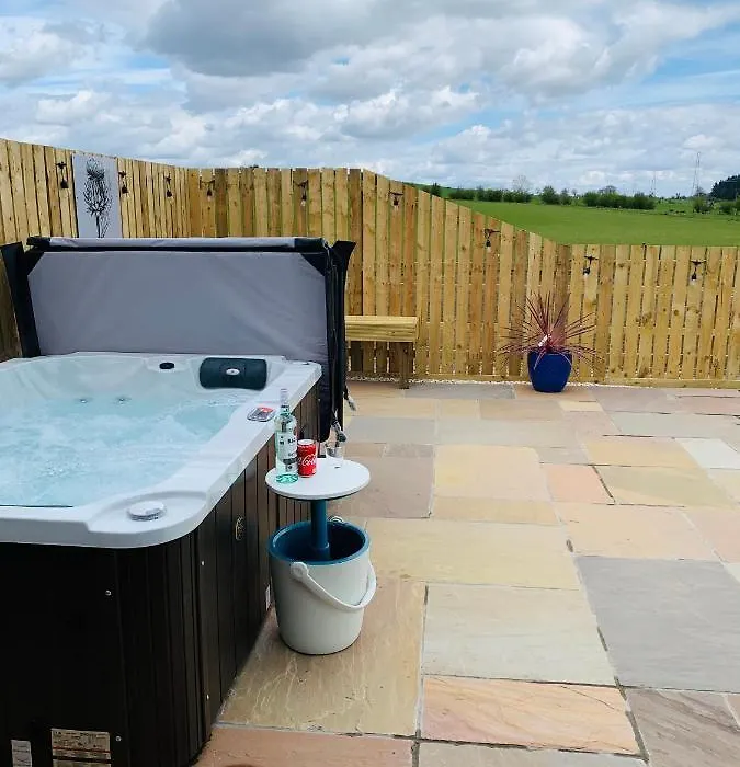 Thistle Pod Farm Stay With Hottub Sleeps 2-1