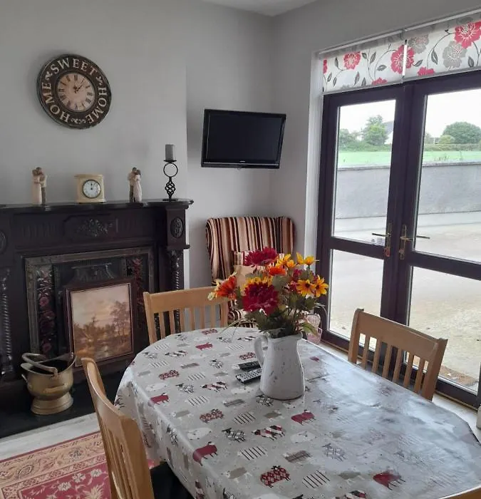 Maryrose Cottage-1