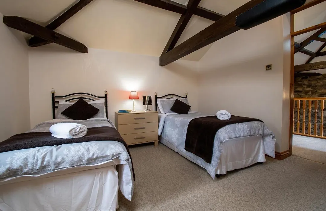 Hafan Cottage At Bryn Llys-1