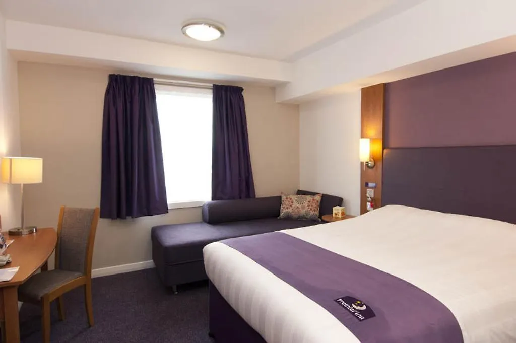 Premier Inn Shrewsbury Town Centre-1
