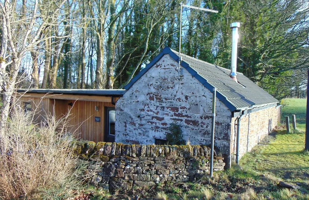 Dreamwood Cottage, Loch Lomond, Luxury Apartment.-1