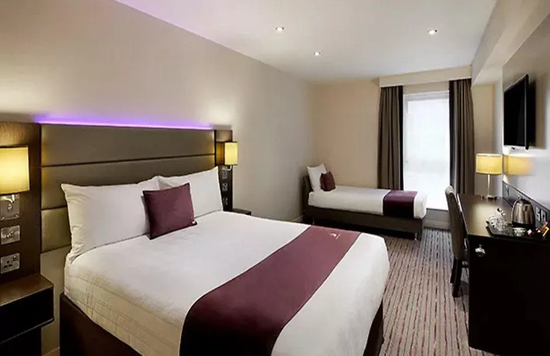 Premier Inn Norwich Airport-1