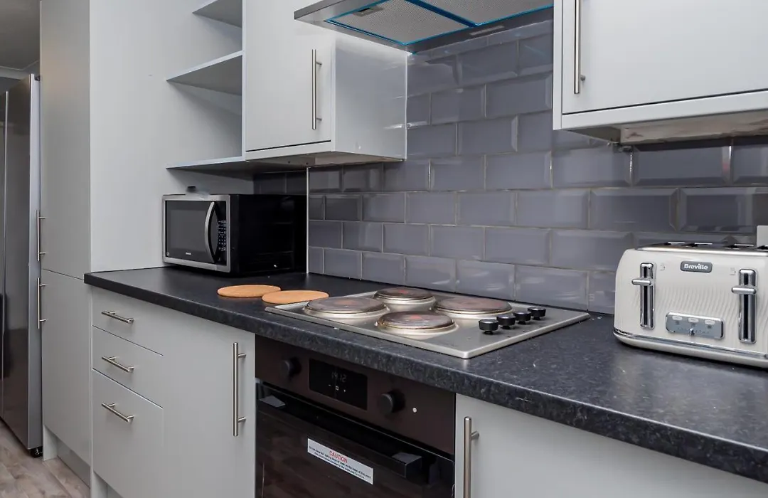 Shirley House: Self-Catering Near Southampton Hospitals-1