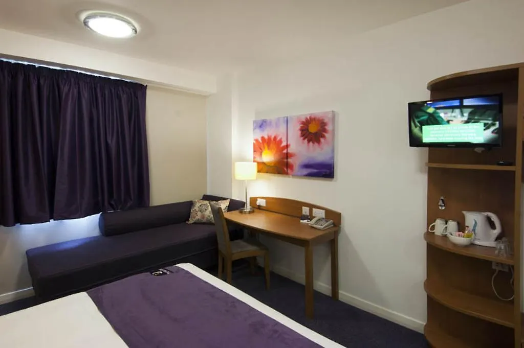 Premier Inn Exeter Central St. Davids-1