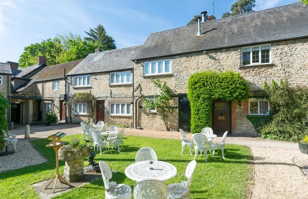 Jersey Arms Hotel Bicester-1