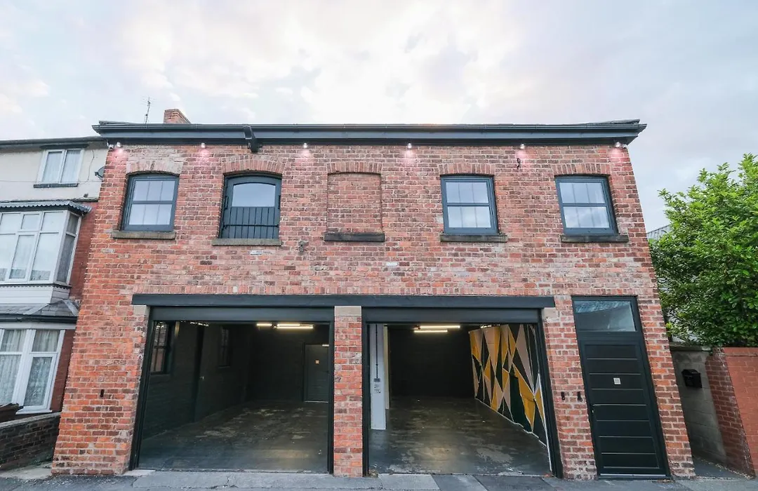 The Eden Warehouse - Gold Apartment, Sleeps 6-1