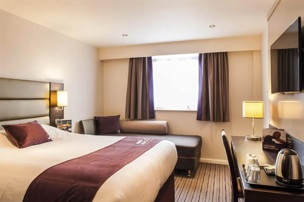 Premier Inn Manchester - Swinton-1