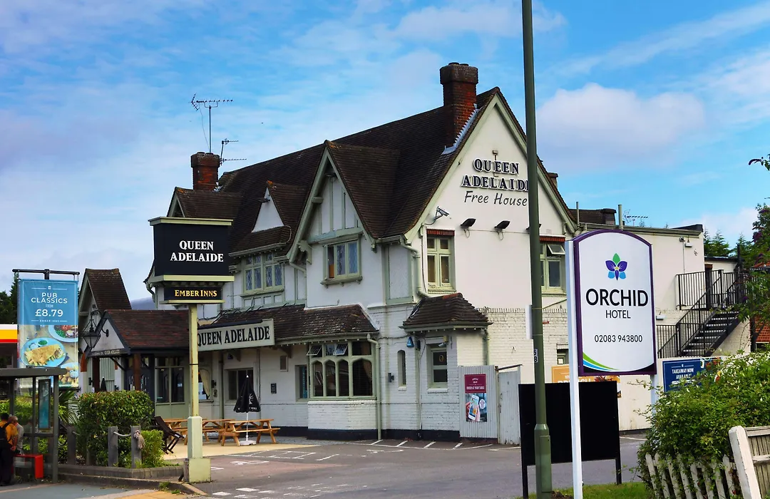 Premier Inn Epsom North-1