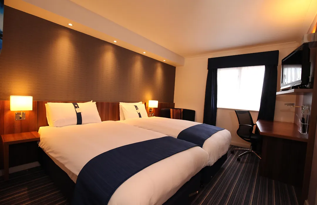 Holiday Inn Express Glenrothes By Ihg-1