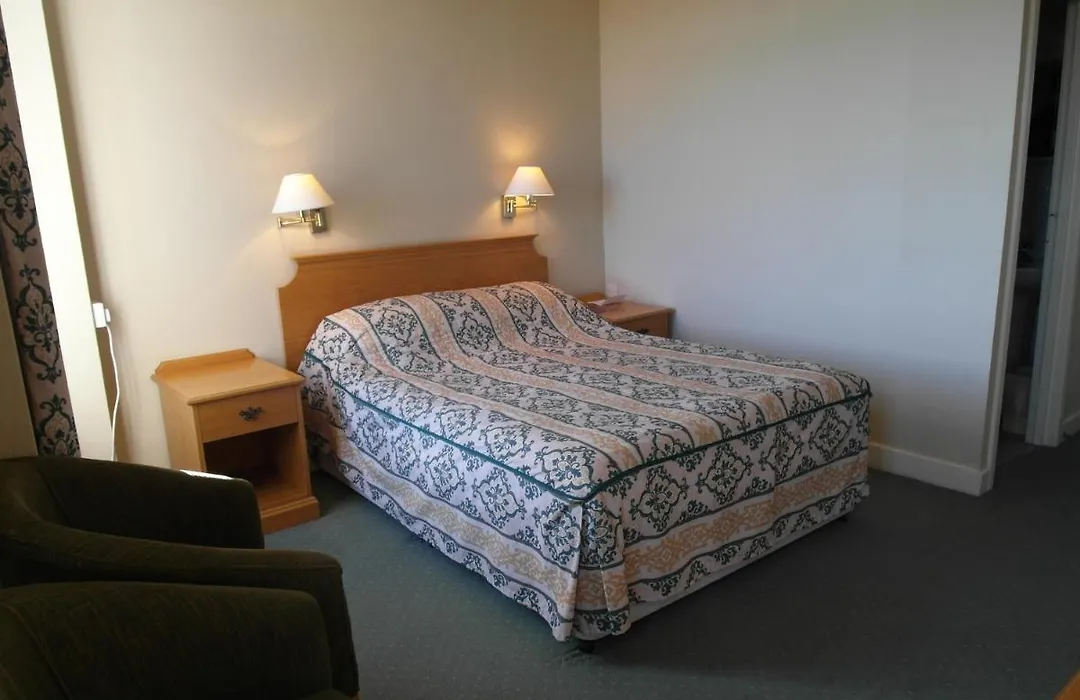 County Hotel-1