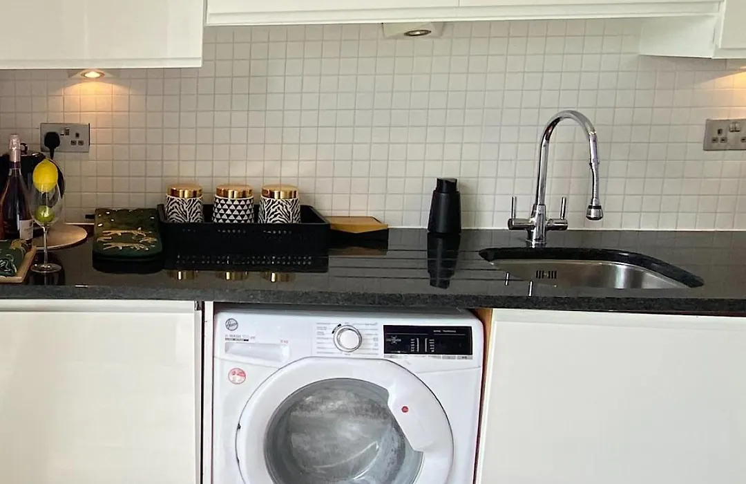 Glasgow Two Bedroom Penthouse-1