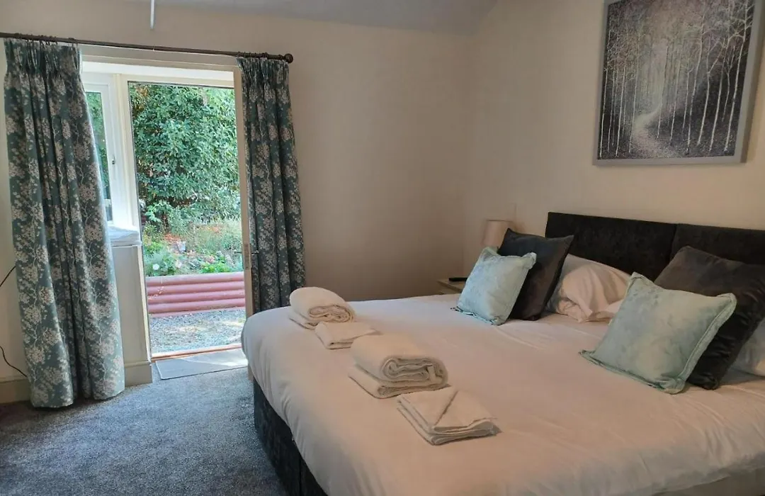 Holdfast Cottage Hotel-1