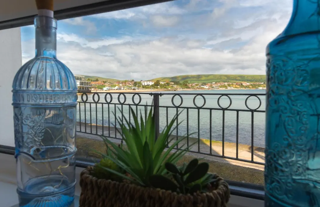 1 Quayside Court-1