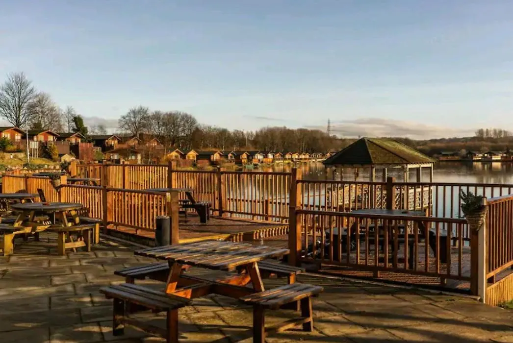 Carmels Caravan Borwick Lakes-1