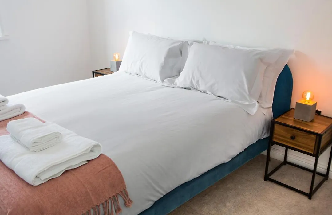 Salts House - Contemporary Apartments In Saltaire - Free On-Street Parking-1