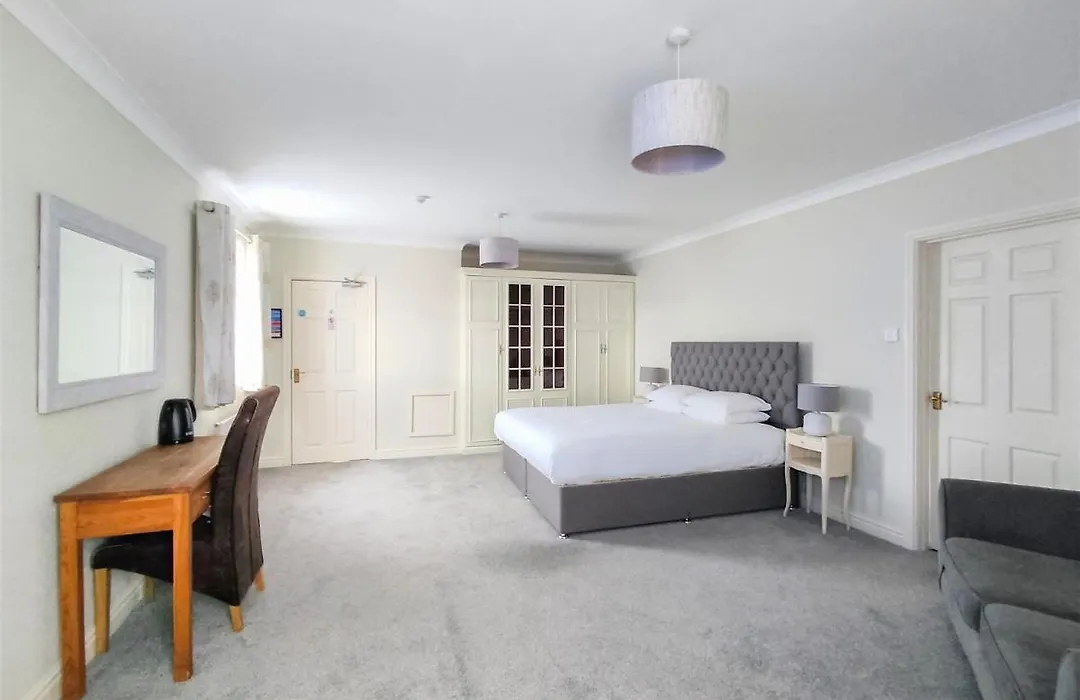 Woodcote Hotel-1