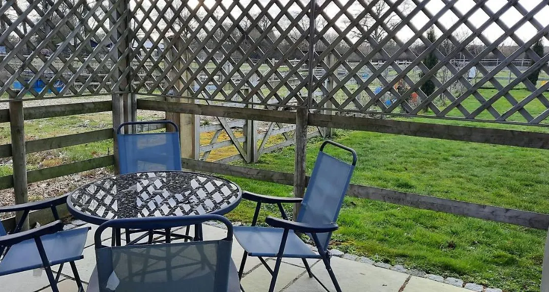 Blashford Manor Farmhouse Holiday Cottage - The Shire Cottage-1