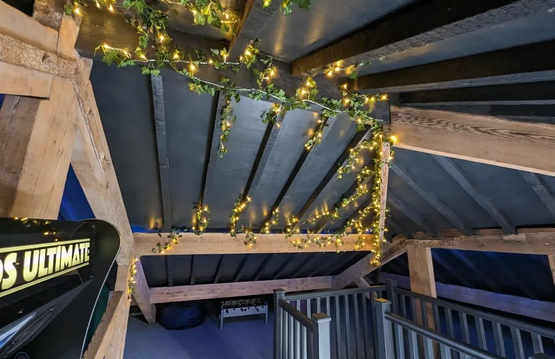 The Eden Warehouse - Green Apartment, Sleeps 5-1