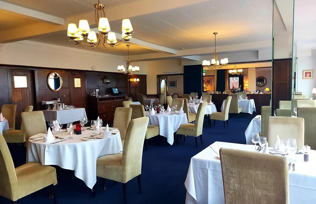 Kingsway Hotel.-1