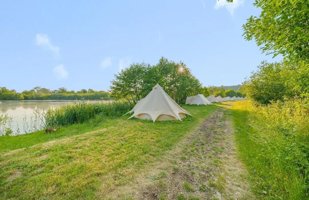 Marston Park - Luxury Lakeside Bell Tents-1